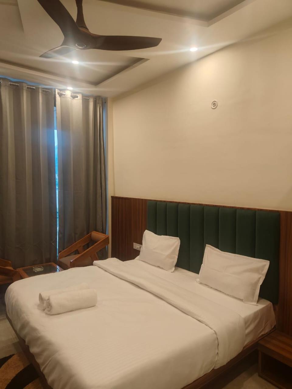 Aroma Resort Rishīkesh Exterior foto