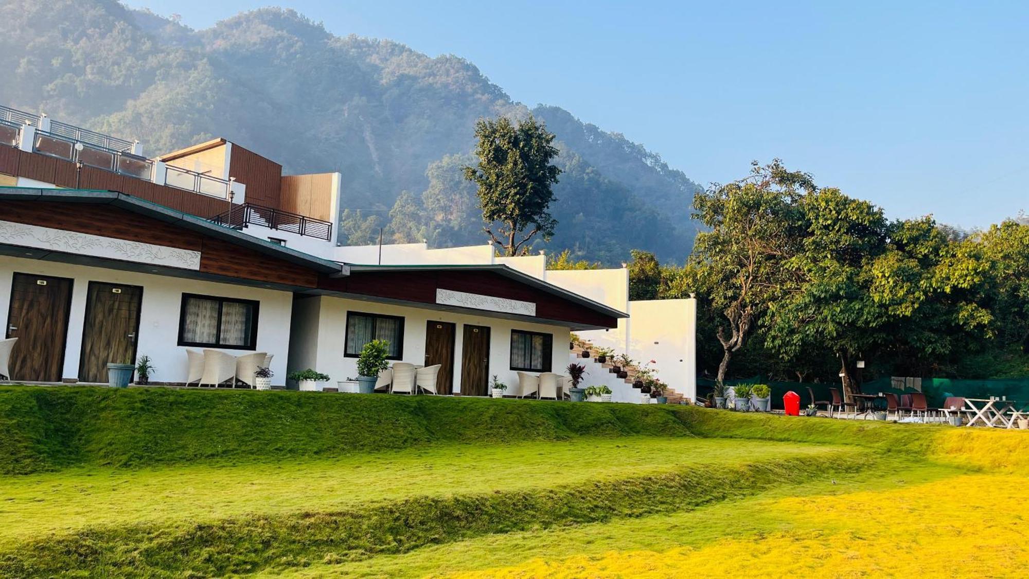 Aroma Resort Rishīkesh Exterior foto